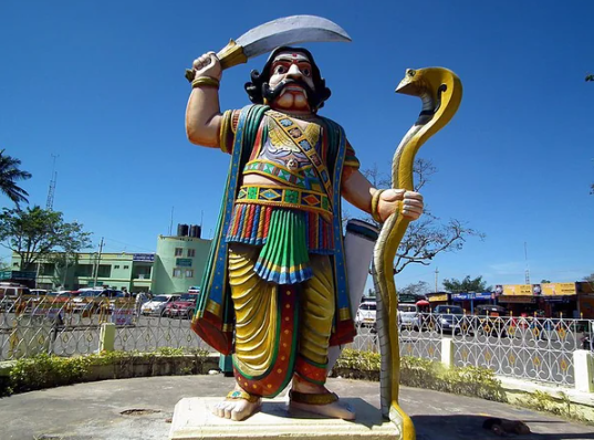 Mahishasura Statue, Mysuru (Mysore), Karnataka - Vushii.com